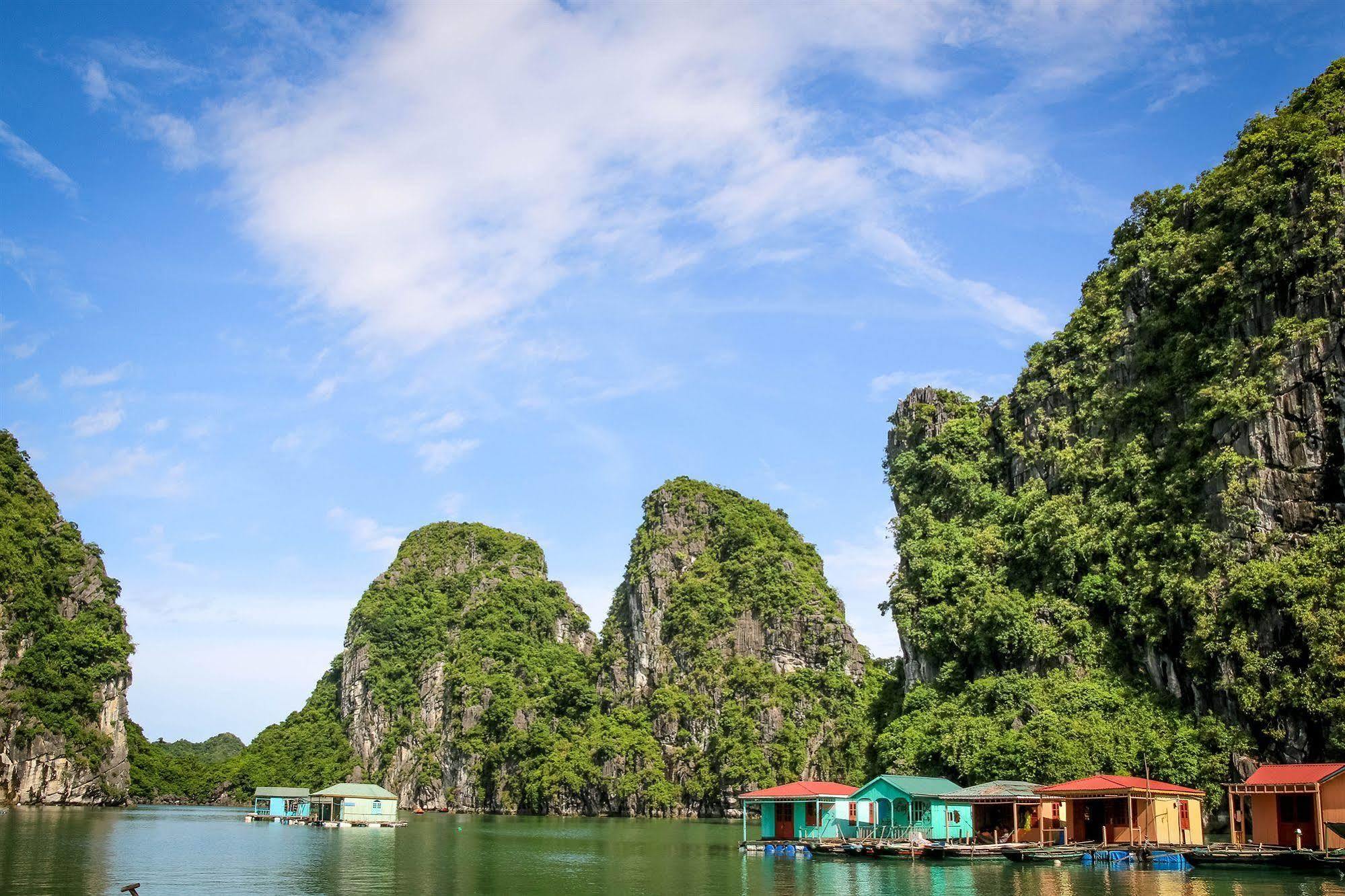 Signature Halong Cruise Ha Long Bagian luar foto