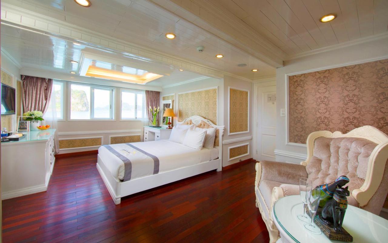 Signature Halong Cruise Ha Long Bagian luar foto