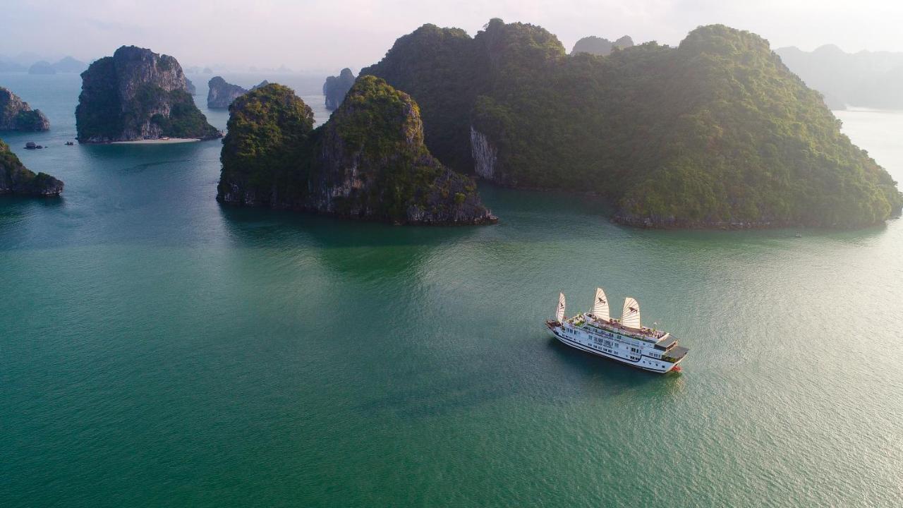 Signature Halong Cruise Ha Long Bagian luar foto